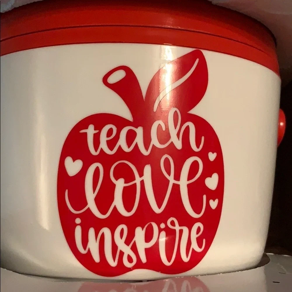 NWT Crock-Pot Lunch Pot in Red with teacher decal